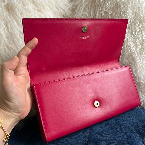 Yves Saint Laurent Fuchsia Clutch with Gold Logo - Picture 6 of 9